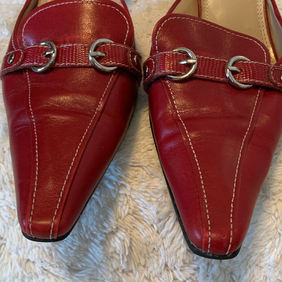 Nine West Red Mule shoe size 6M - Picture 4 of 6